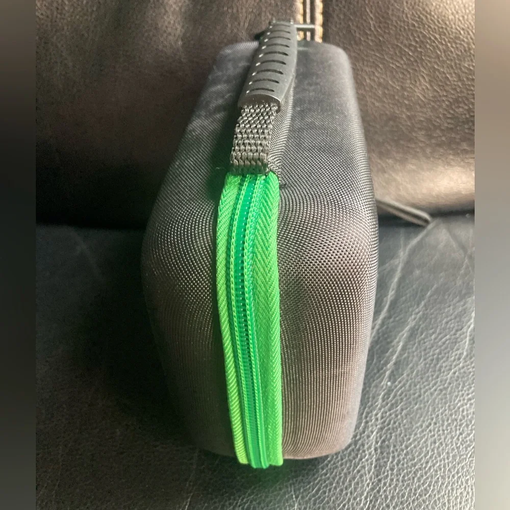 Jun Xuan Black & Green Game Carry Storage Case